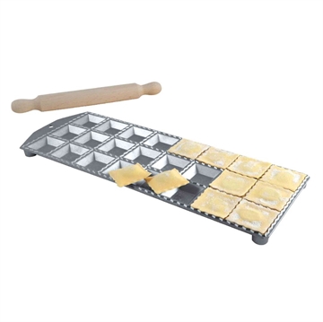 Aluminiumsform til 24 store firkantede ravioli