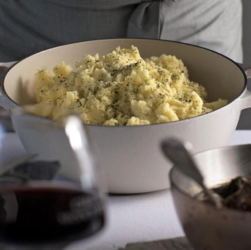 Brug Garlic Butter Seasoning til at pifte din kartoffelmos op eller som smagsgiver til en nem pastaret eller hvidløgsbrød